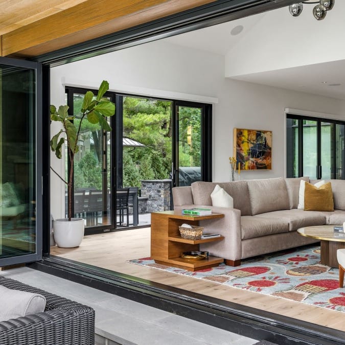 Expansive Bi-Fold Wall Expansive Bi-Fold Wall