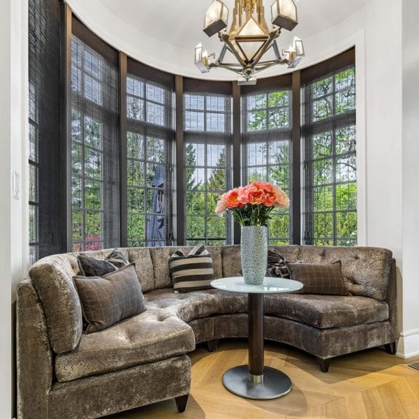 Round Seating Nook